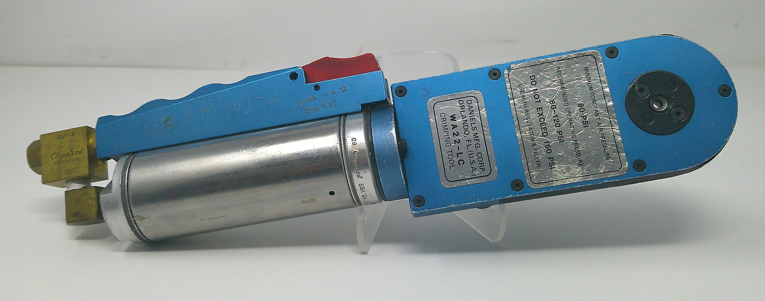 WA22-LC Pneumatic Crimp Tool Mfg. Daniels Condition: Used