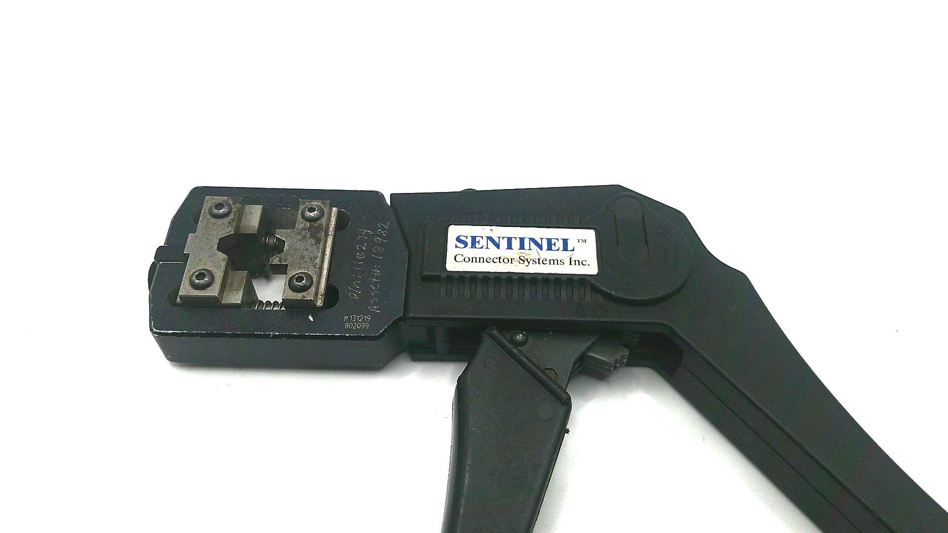 900000 Crimp Tool Mfg. Sentinel Condition: Used