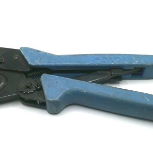 354940–1 w/ 1424050-1 Crimp Tool Mfg. AMP/TE Condition: Used